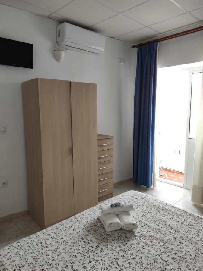 Hostal Fantoni Cadiz Luaran gambar