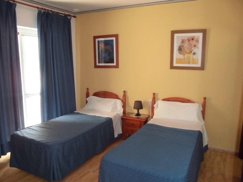 Hostal Fantoni Cadiz Luaran gambar