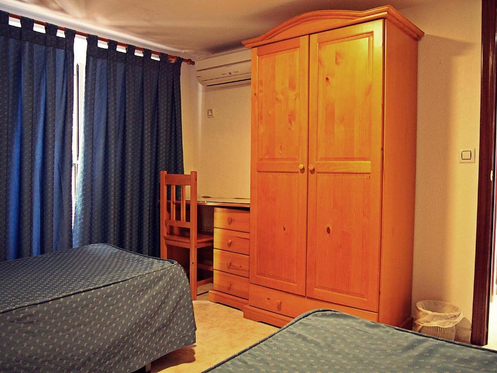 Hostal Fantoni Cadiz Luaran gambar