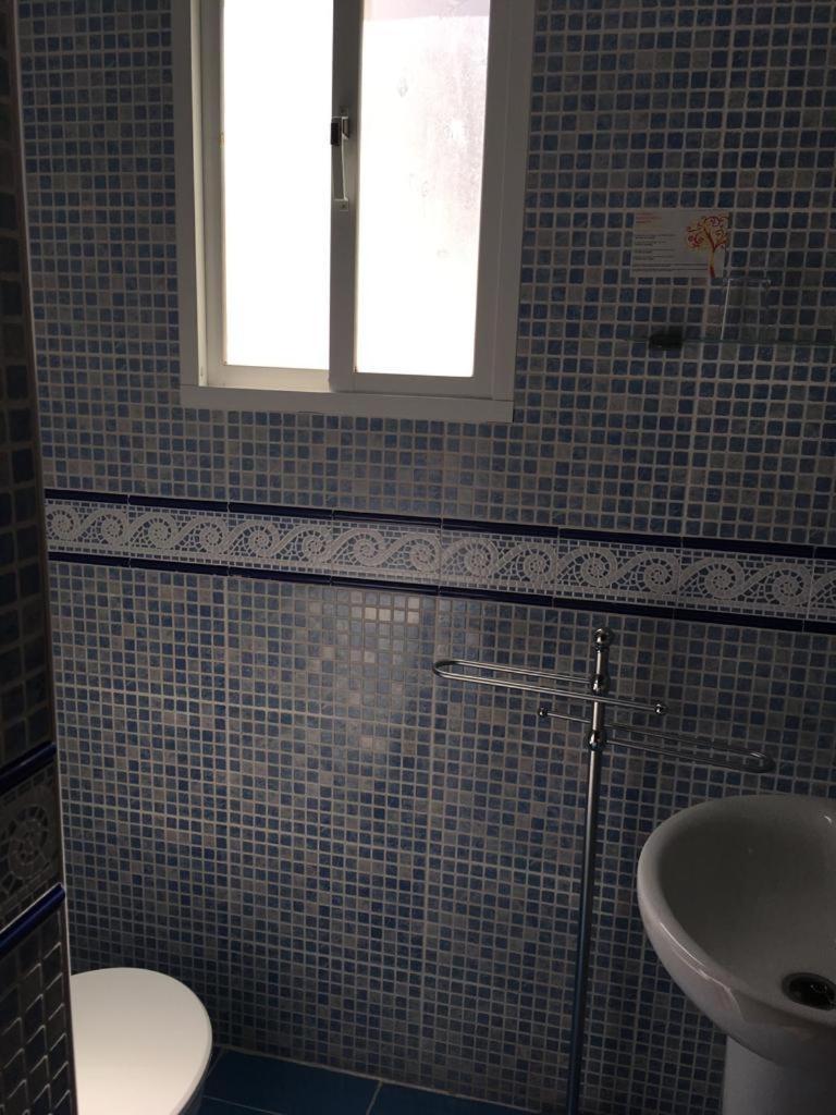 Hostal Fantoni Cadiz Luaran gambar
