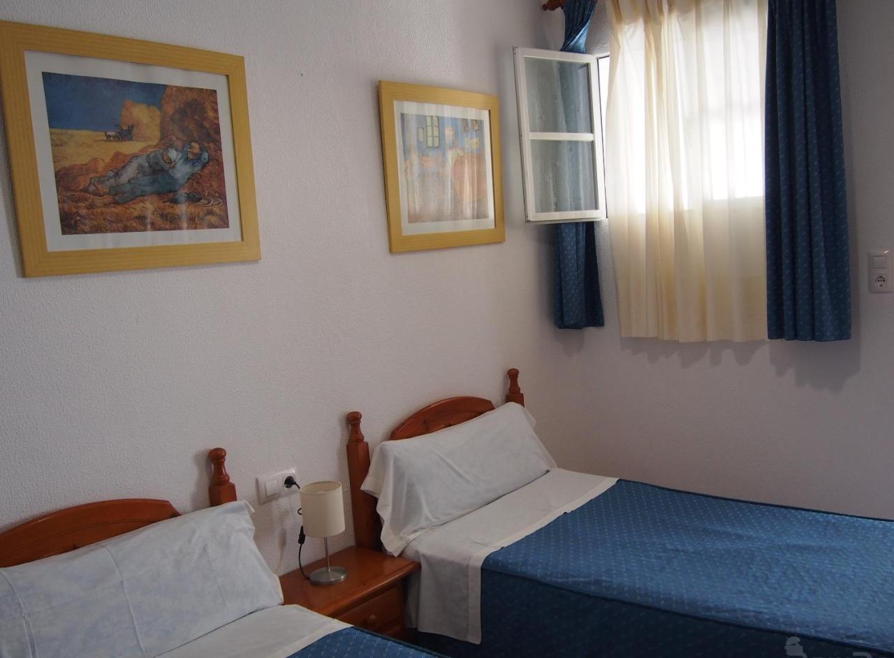 Hostal Fantoni Cadiz Luaran gambar