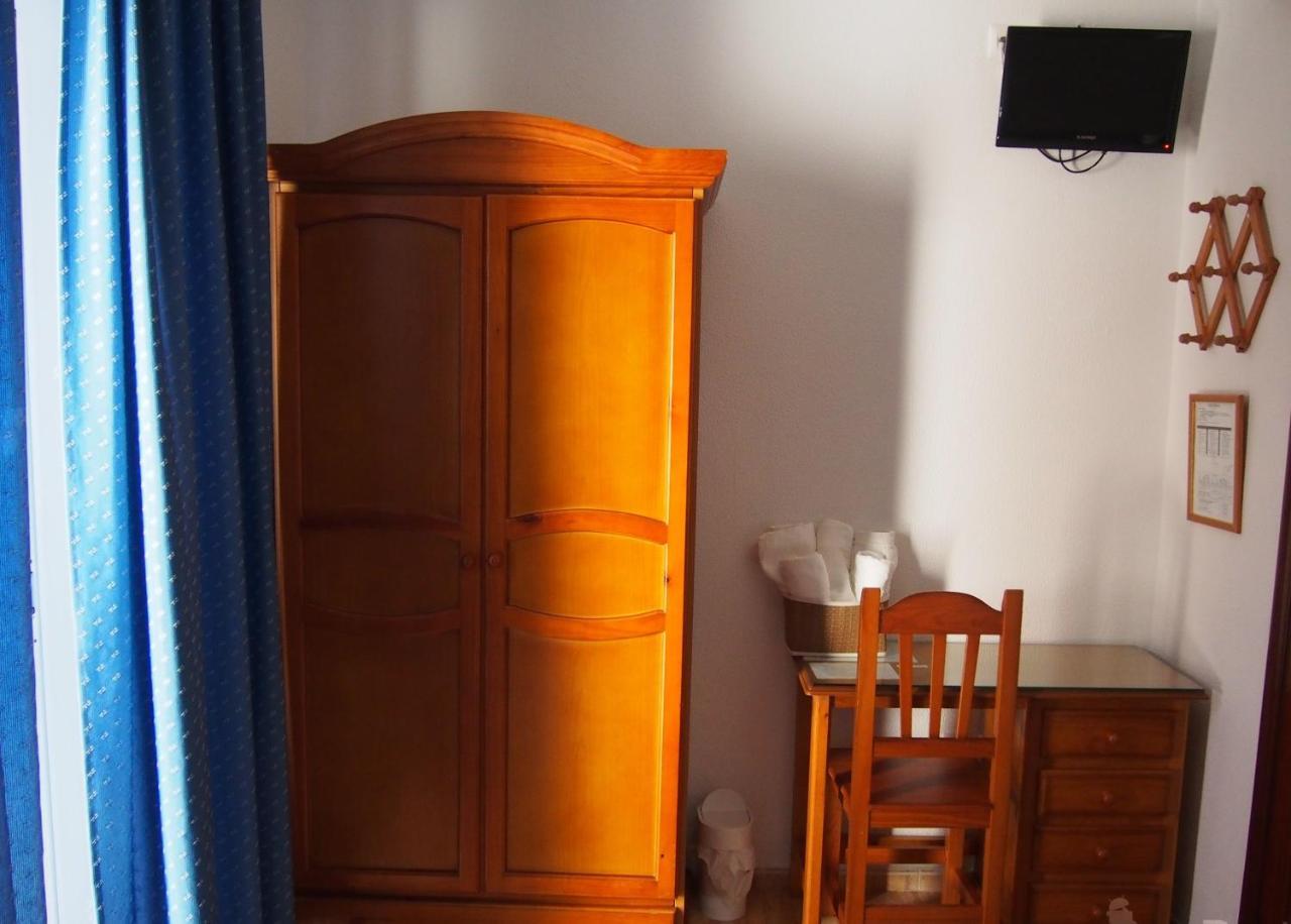 Hostal Fantoni Cadiz Luaran gambar